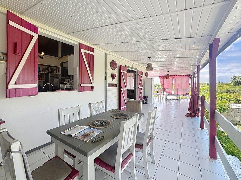 Maison - 92 m² - 4 pièces