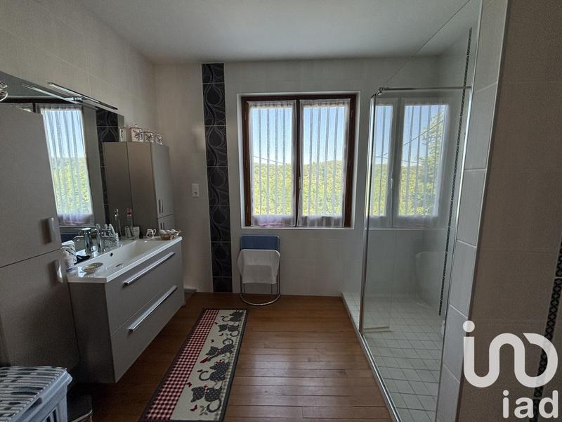 Maison - 165 m² - 5 pièces