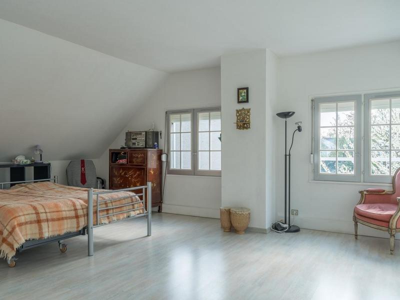 Maison - 209 m² - 6 pièces