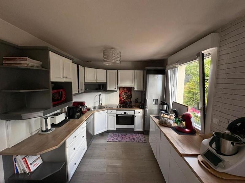 Maison - 92 m² - 5 pièces