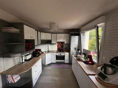 Maison - 92 m² - 5 pièces