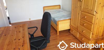 Chambre - 12 m² - 1 pièce