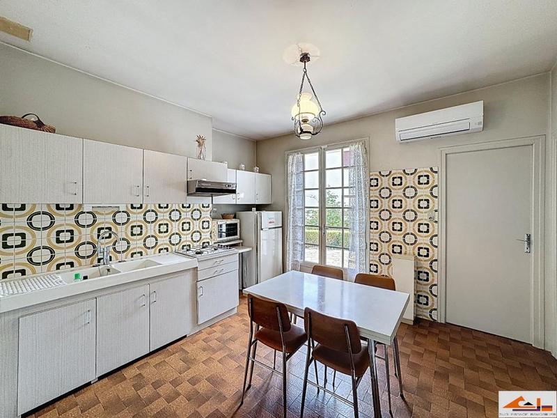 Villa - 200 m² - 7 pièces