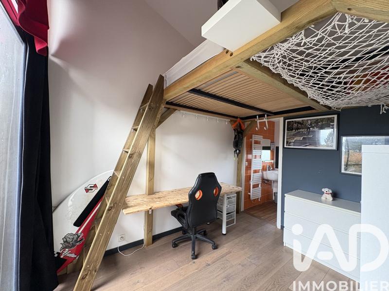 Maison - 240 m² - 9 pièces