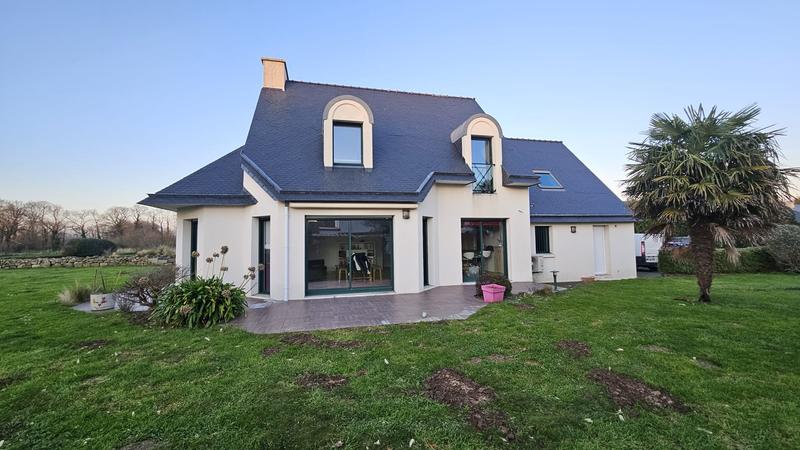 Maison - 151 m² - 6 pièces