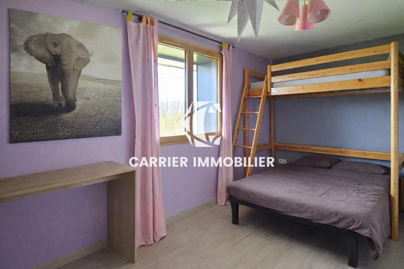 Maison - 242 m² - 4 pièces