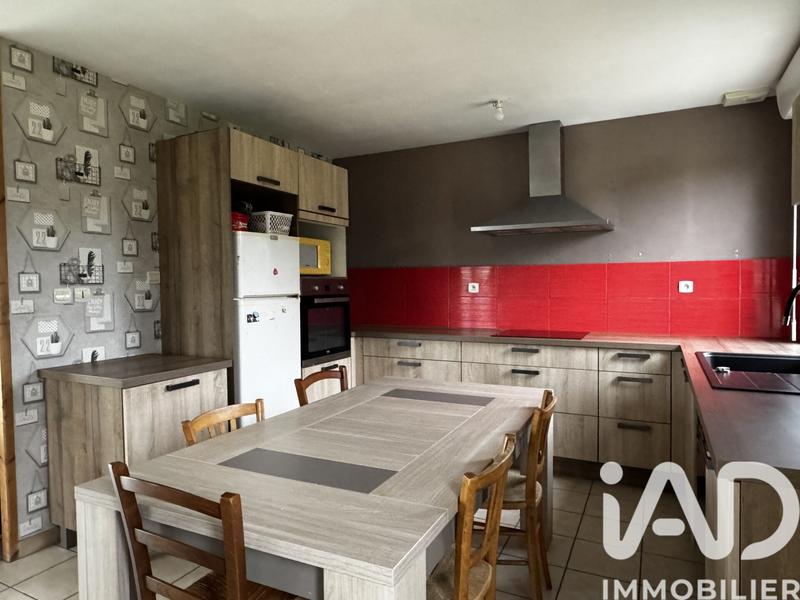 Maison - 104 m² - 6 pièces