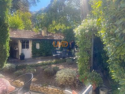 Maison - 200 m² - 6 pièces