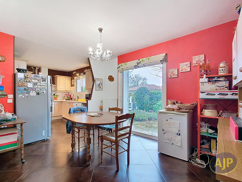 Maison - 138 m² - 5 pièces