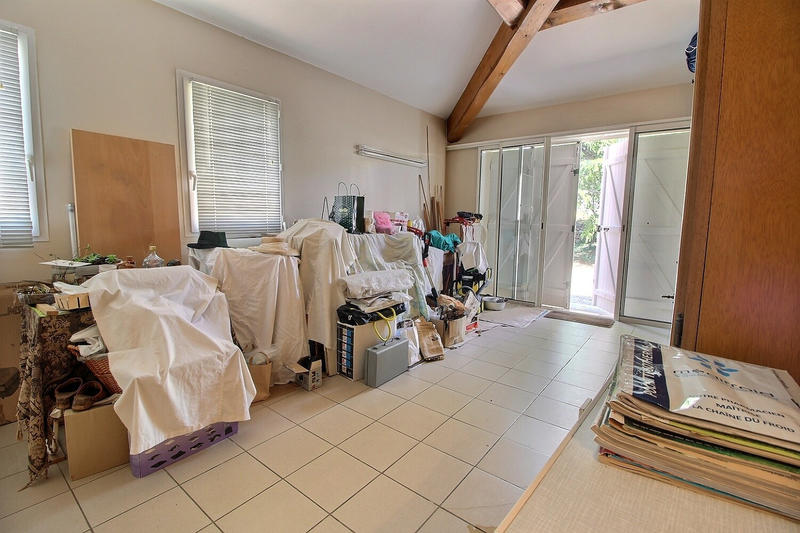 Maison - 204 m² - 9 pièces