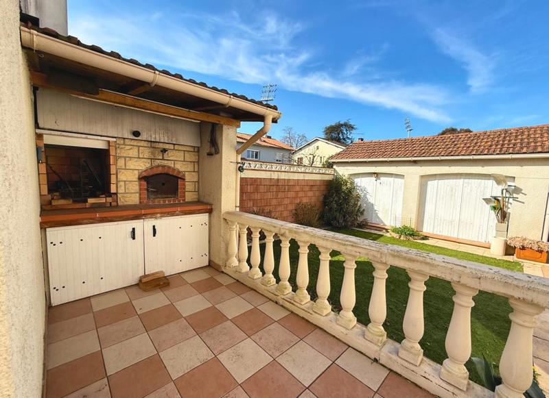 Maison - 95 m² - 5 pièces