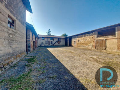 Maison - 193 m² - 8 pièces