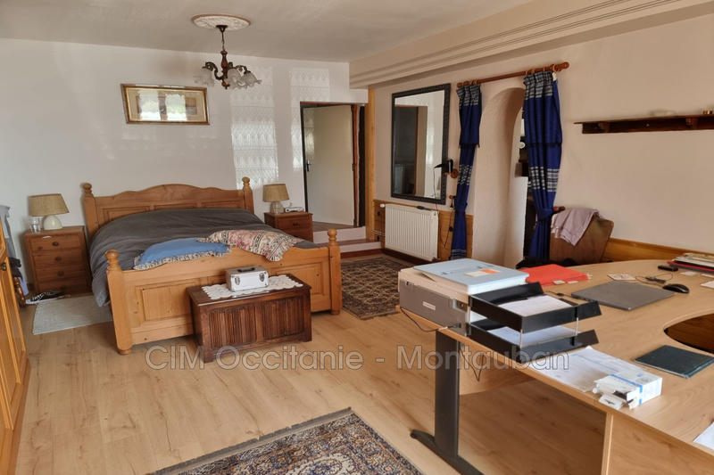 Maison - 275 m² - 8 pièces