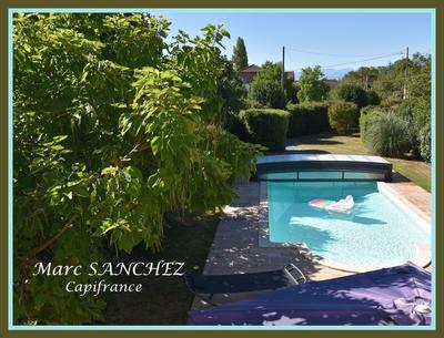 Maison - 302 m² - 9 pièces