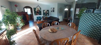 Maison - 104 m² - 4 pièces