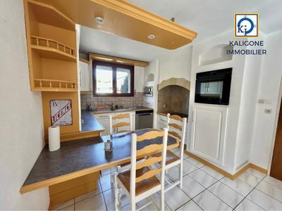 Maison - 96 m² - 4 pièces