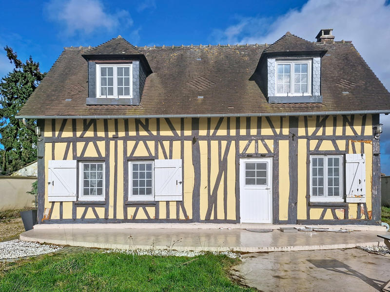 Maison - 90 m² - 4 pièces