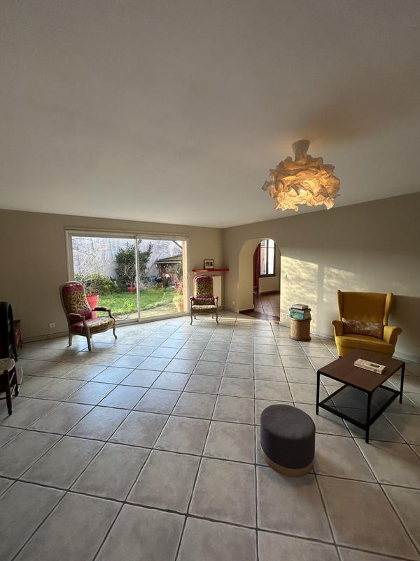 Maison - 143 m² - 7 pièces