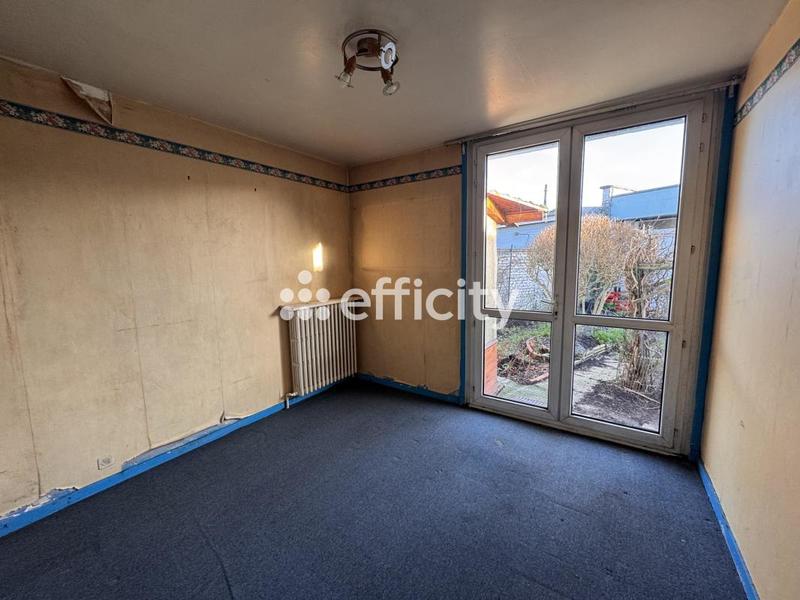 Maison - 142 m² - 10 pièces