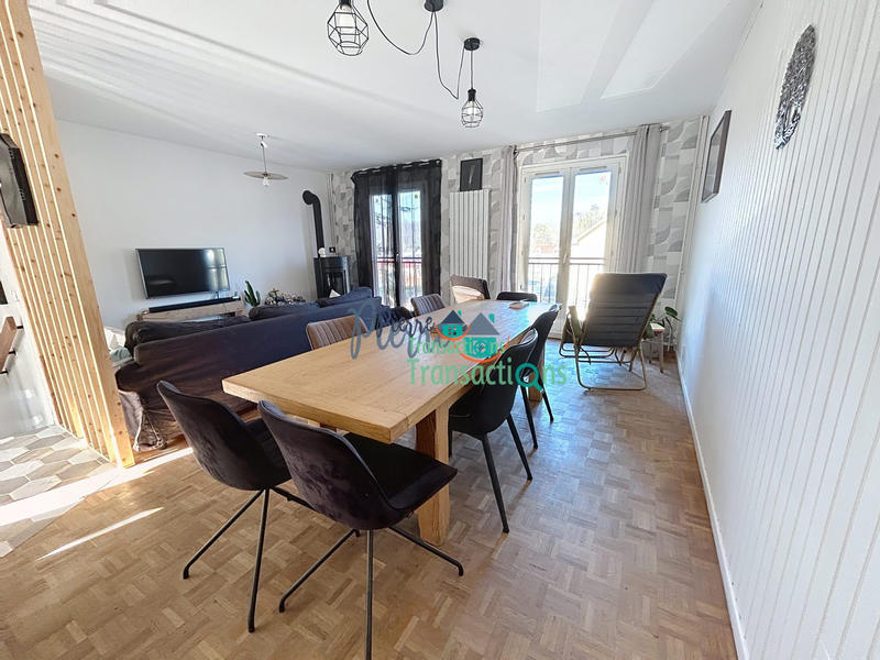 Maison - 102 m² - 5 pièces