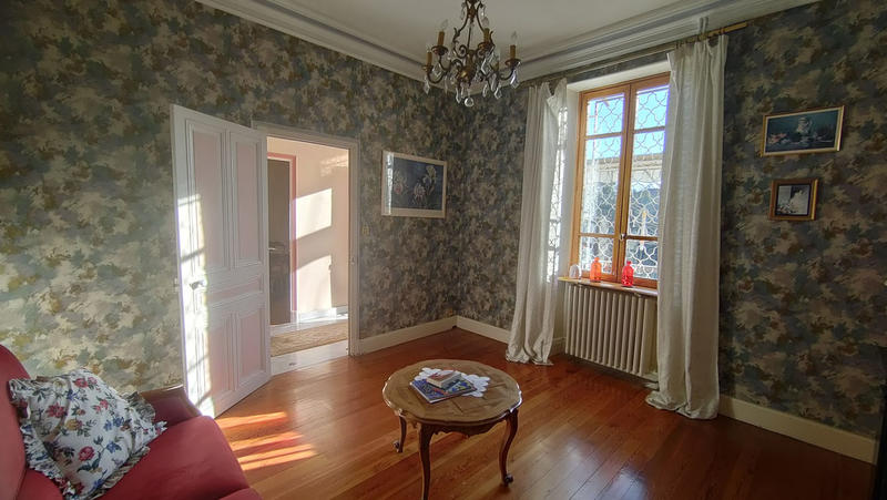 Maison bourgeoise - 137 m² - 6 pièces