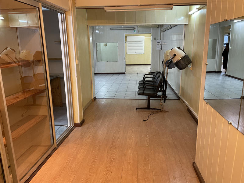 Local commercial - 105 m²