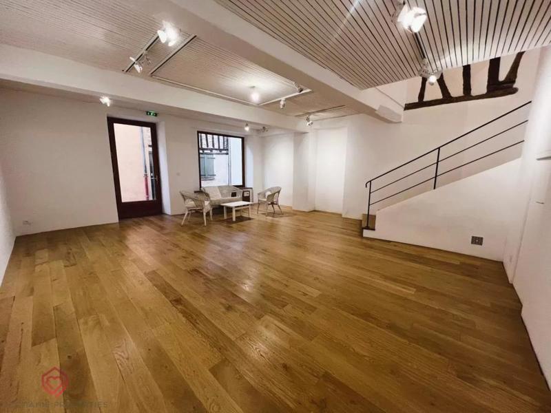 Maison de village - 110 m² - 3 pièces