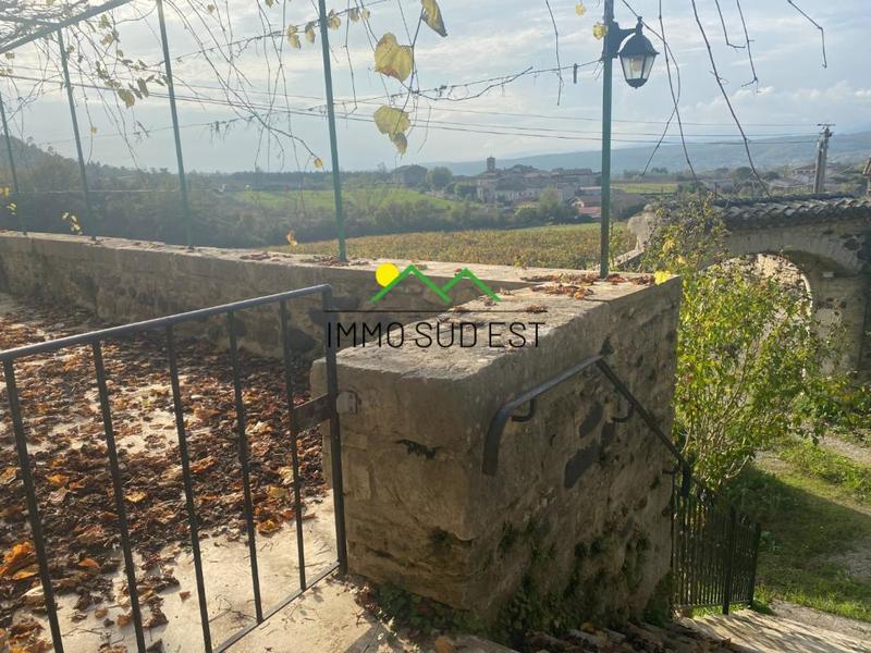 Maison - 350 m² - 22 pièces