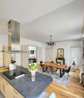 Appartement - 141 m² - 5 pièces