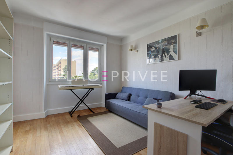 Appartement - 122 m² - 5 pièces