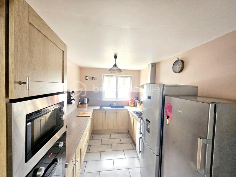 Maison traditionnelle - 80 m² - 5 pièces