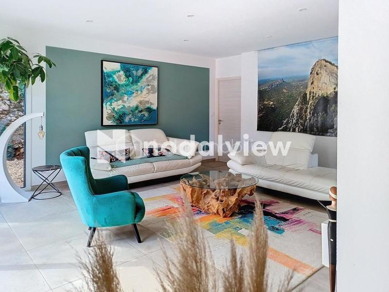 Villa - 220 m² - 8 pièces