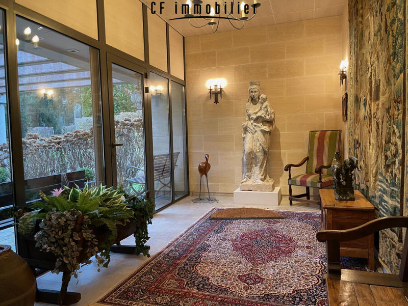 Maison - 455 m² - 9 pièces