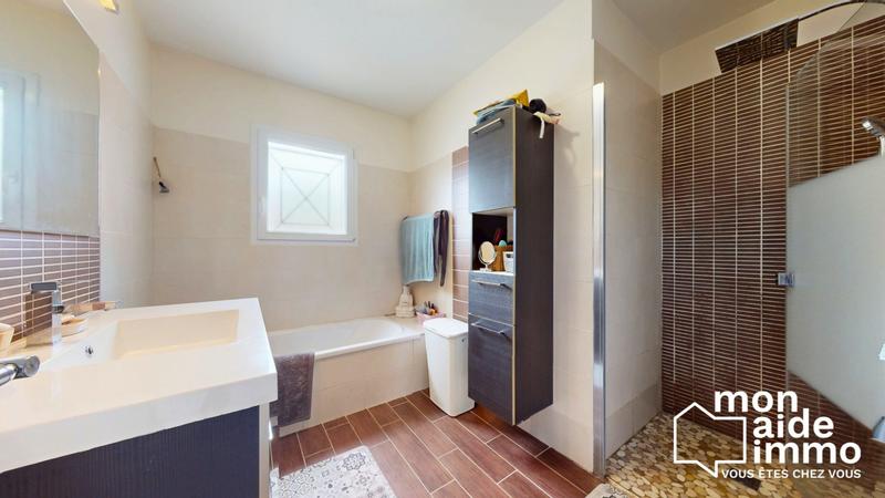 Maison contemporaine - 139 m² - 5 pièces