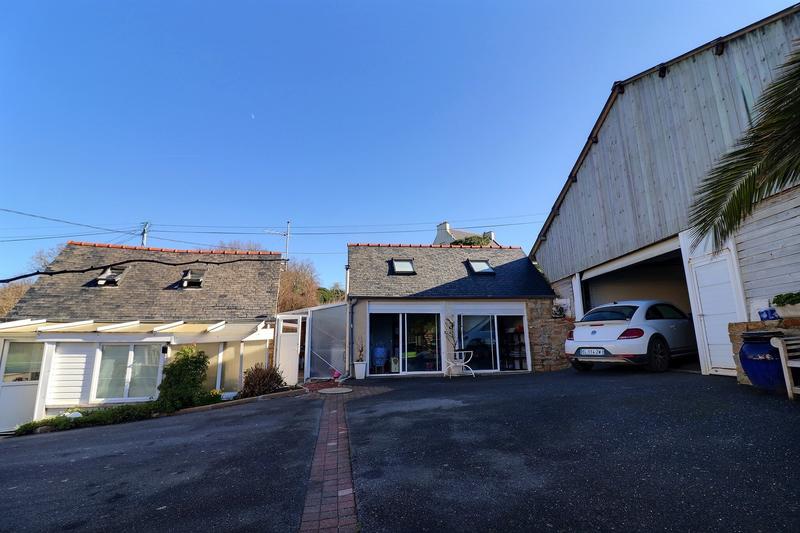 Maison - 252 m² - 10 pièces