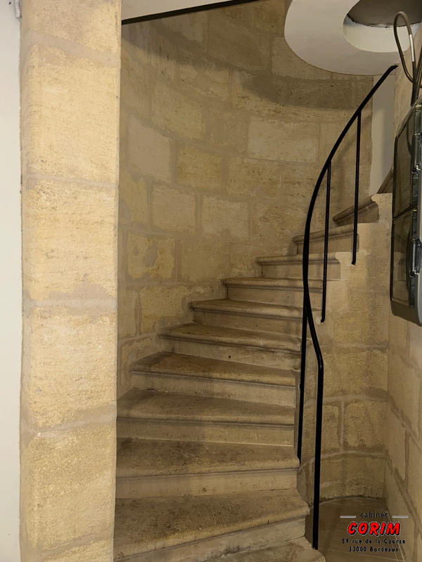 Appartement - 82 m² - 3 pièces