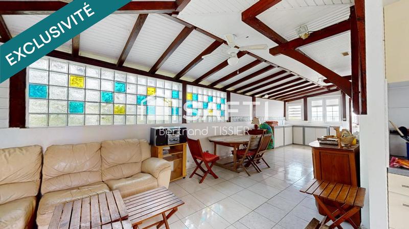 Villa - 210 m² - 9 pièces