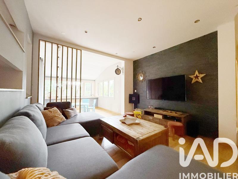 Maison - 140 m² - 5 pièces