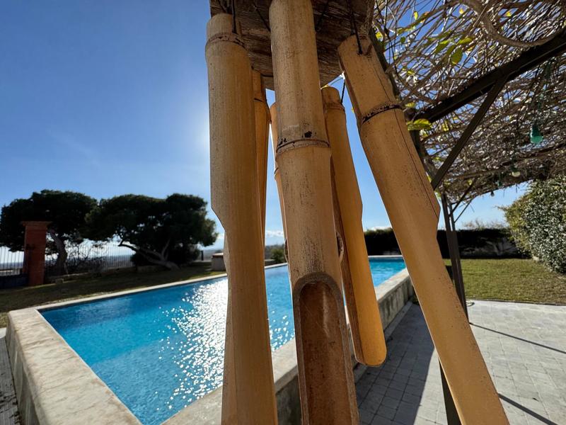 Château - 1 497 m² - 67 pièces