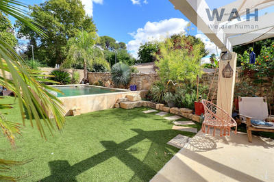 Maison de village - 200 m² - 6 pièces