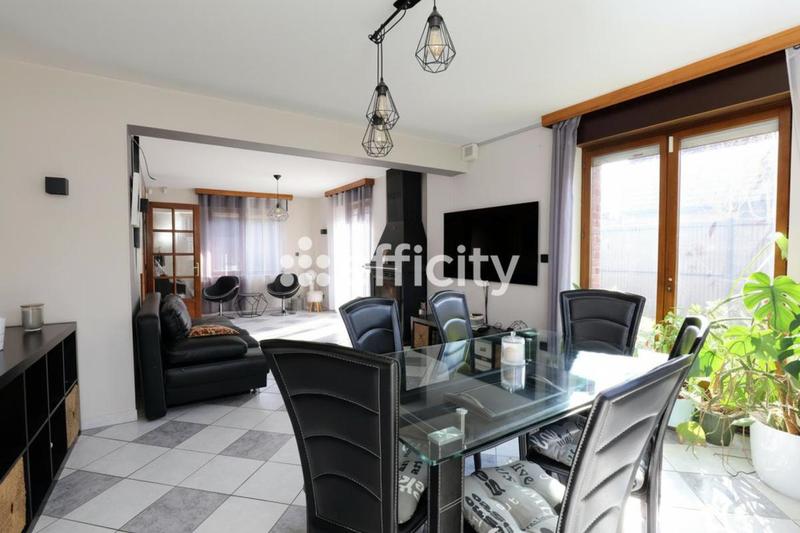 Maison - 166 m² - 5 pièces