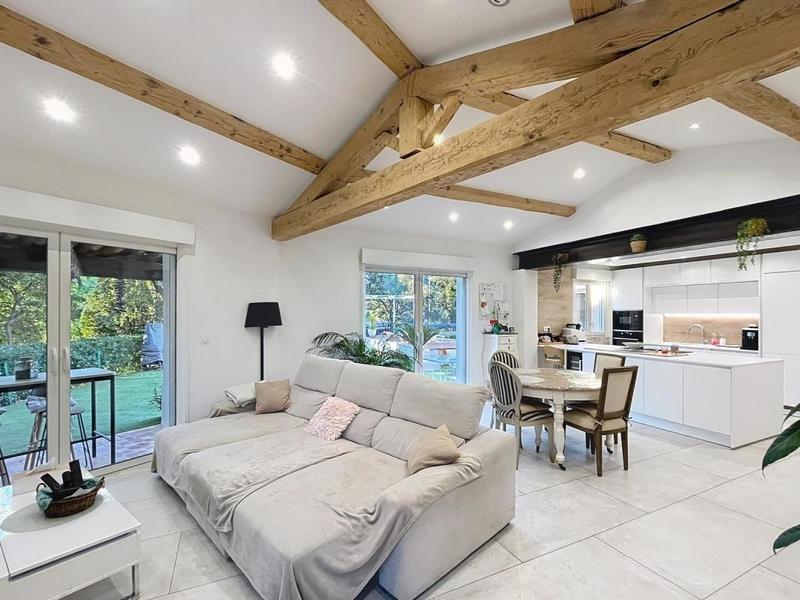 Maison - 119 m² - 5 pièces