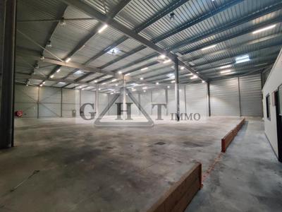 Entrepôt - 1 724 m²