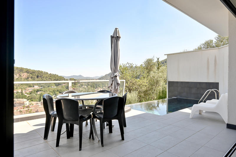 Maison - 152 m² - 7 pièces