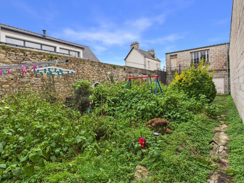 Maison - 148 m² - 8 pièces