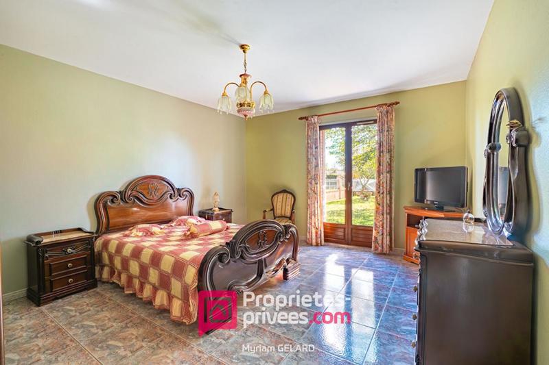 Maison - 296 m² - 8 pièces