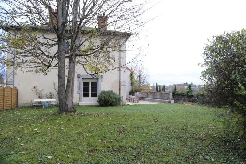 Maison - 220 m² - 9 pièces