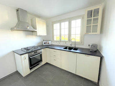 Maison - 98 m² - 4 pièces