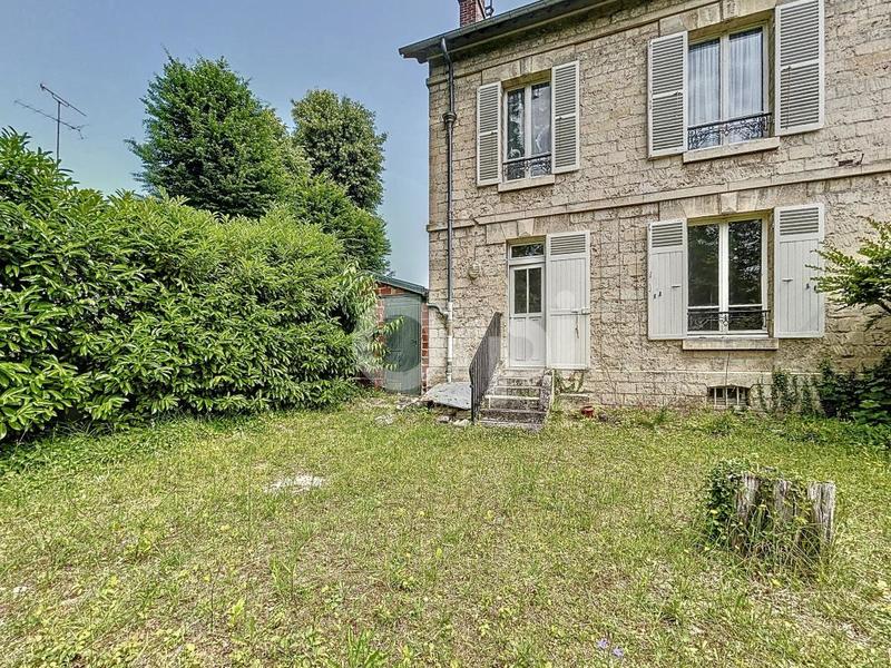 Maison - 107 m² - 5 pièces