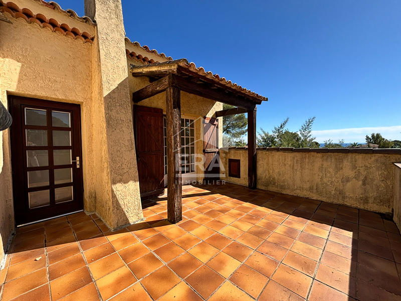 Maison - 164 m² - 5 pièces